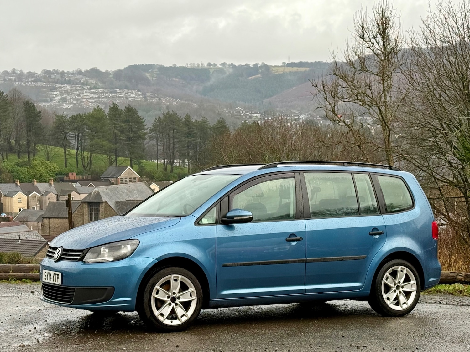 Used Volkswagen Touran 2014 for sale - 77458724: Photo 2