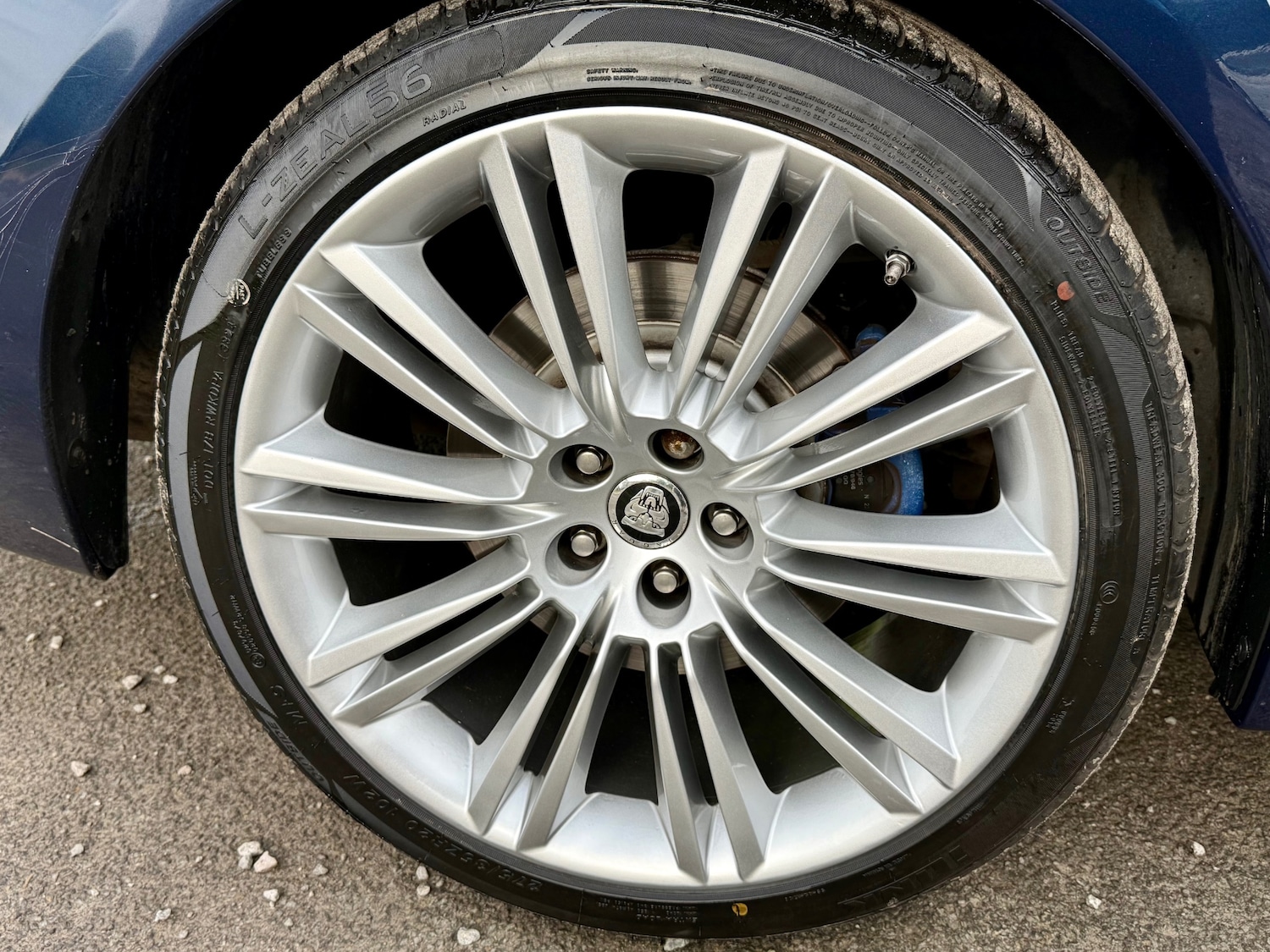 Used Jaguar XJ 2010 for sale - 74843328: Photo 26