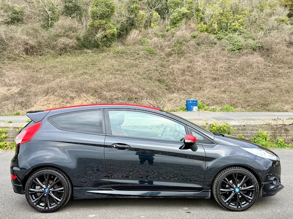 Used Ford Fiesta 2015 for sale - 74075369: Photo 11