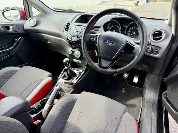 Used Ford Fiesta 2015 for sale - 74075369: Photo 19