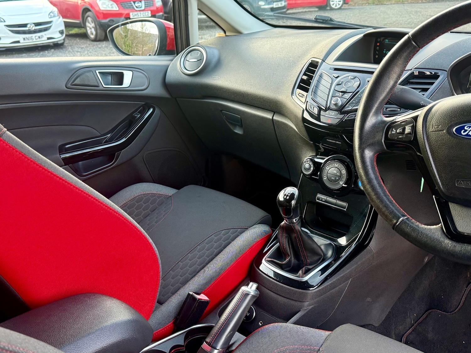 Used Ford Fiesta 2015 for sale - 74075369: Photo 48