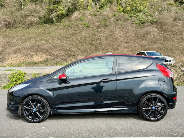 Used Ford Fiesta 2015 for sale - 74075369: Photo 5