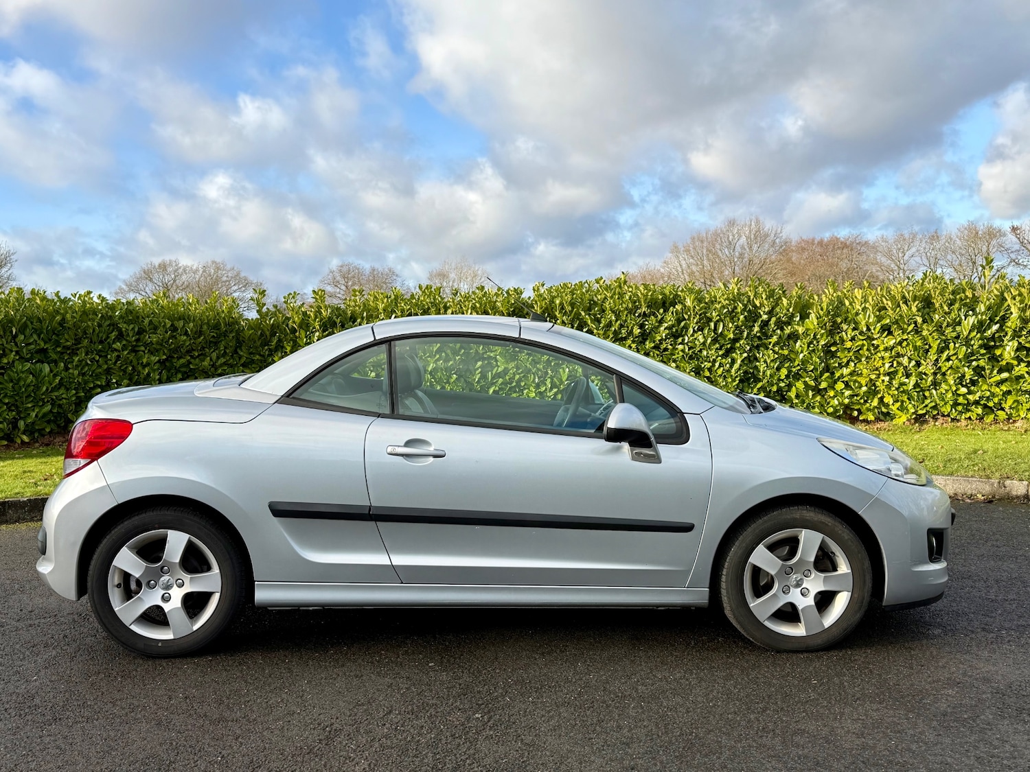 Used Peugeot 207 2010 for sale - 77136608: Photo 18