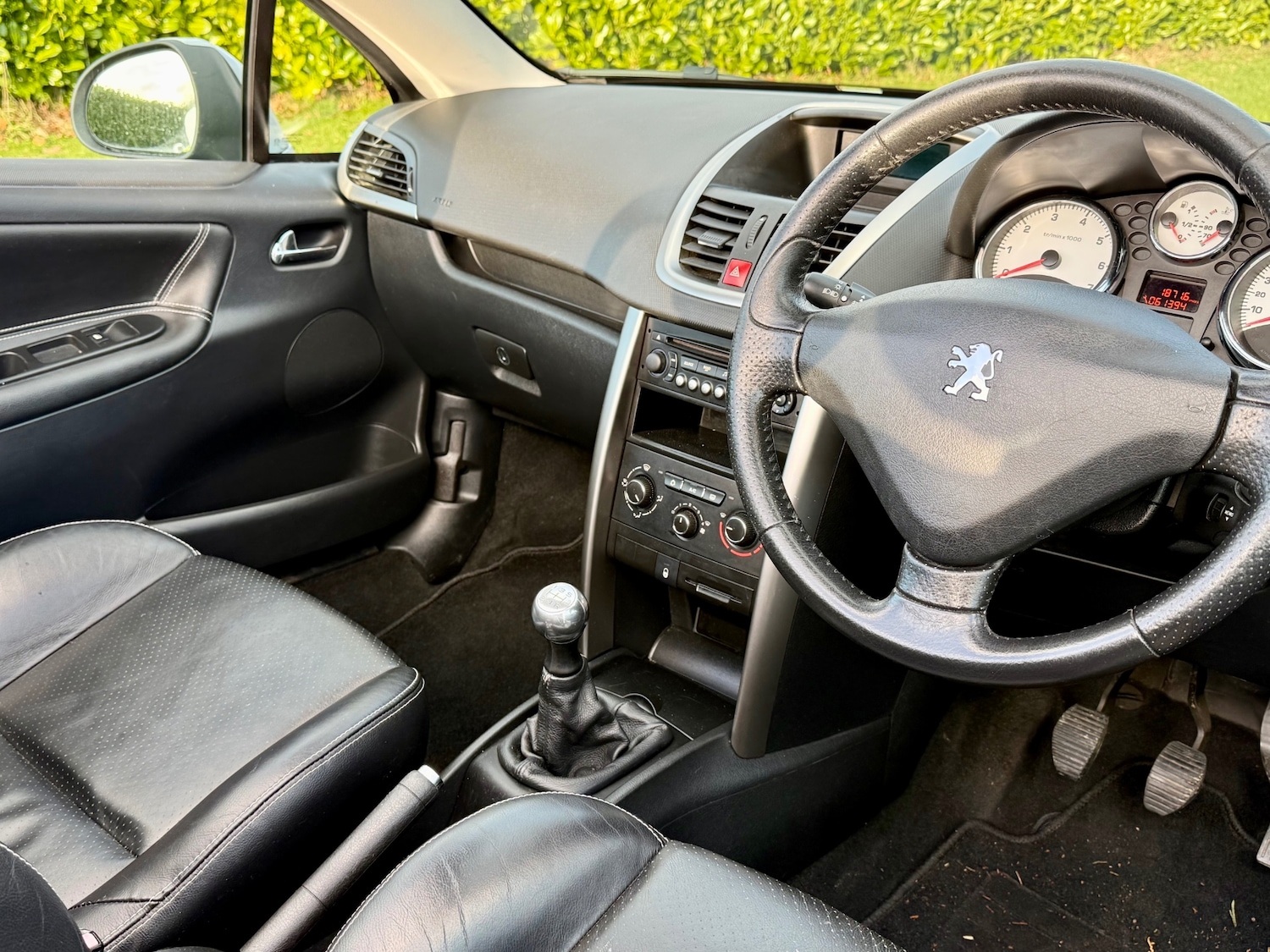 Used Peugeot 207 2010 for sale - 77136608: Photo 20