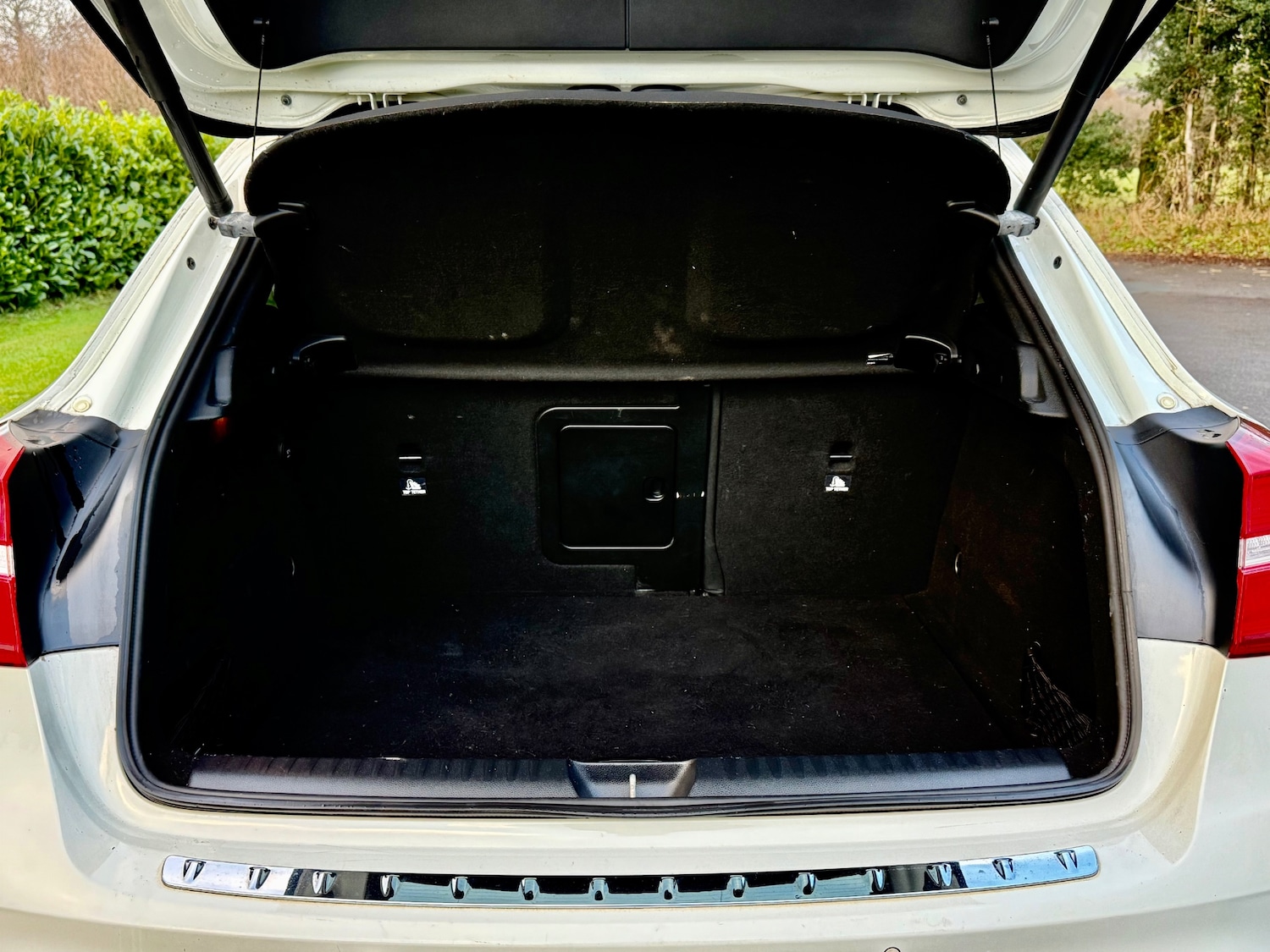 Used Mercedes-Benz GLA 2015 for sale - 76897301: Photo 21