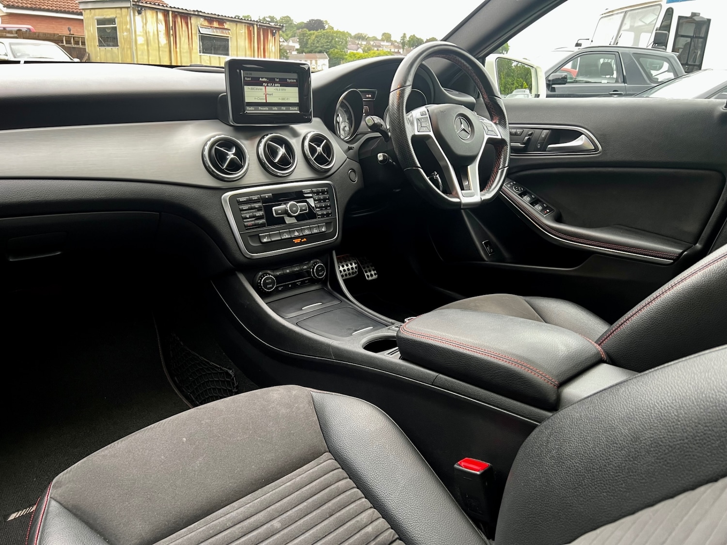 Used Mercedes-Benz GLA 2015 for sale - 76897301: Photo 48