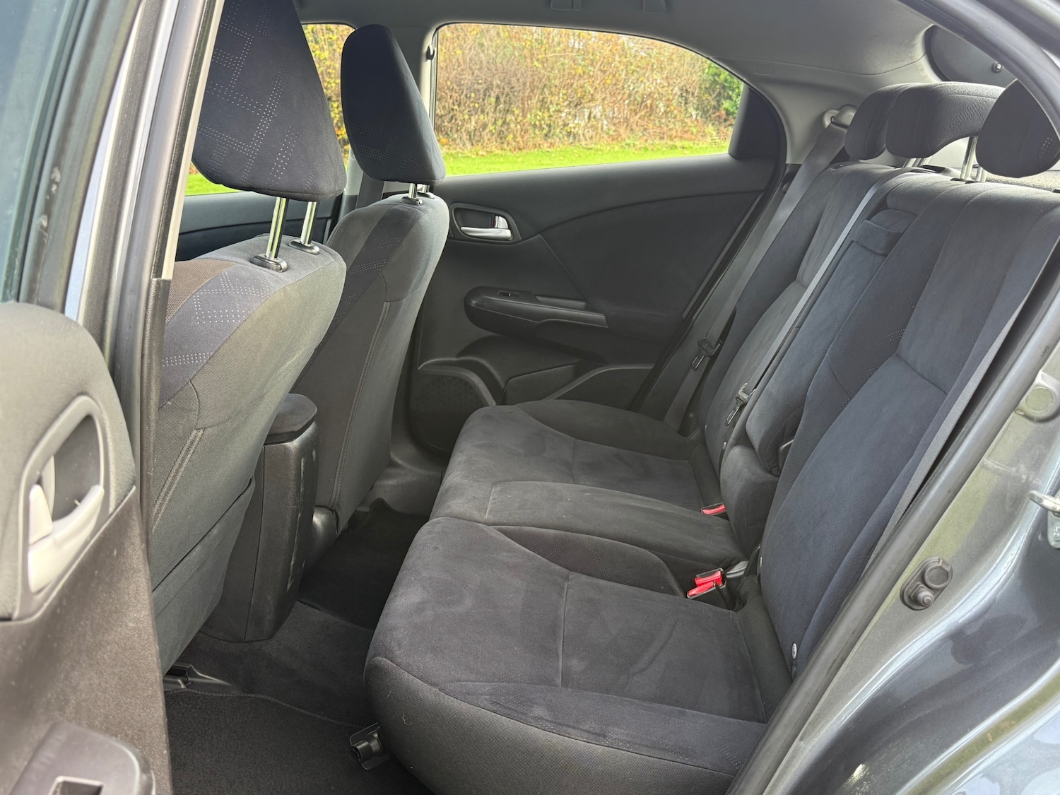 Used Honda Civic 2013 for sale - 76504801: Photo 17