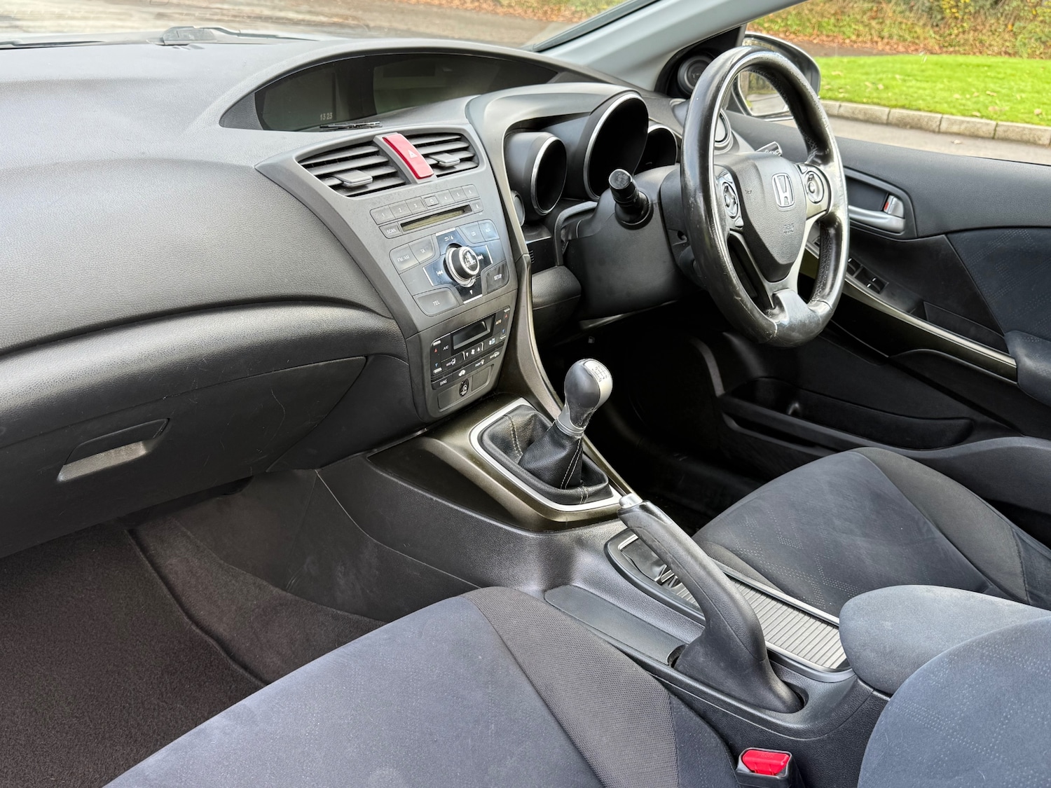 Used Honda Civic 2013 for sale - 76504801: Photo 25