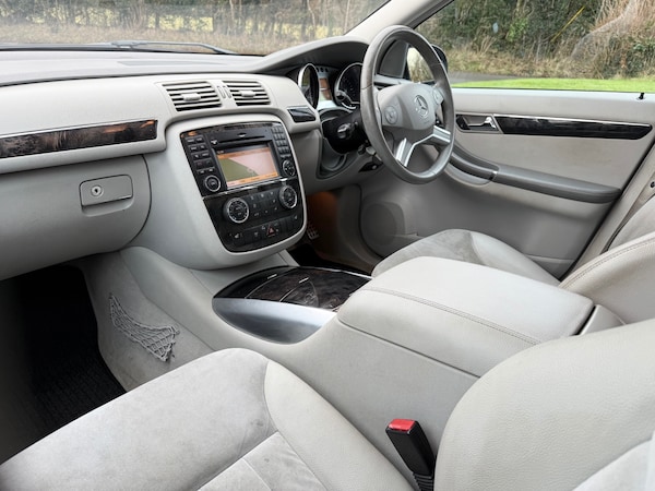 Used Mercedes-Benz R Class 2009 for sale - 73591243: Photo 22