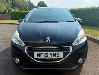 Used Peugeot 208 2015 for sale - 79335974: Photo