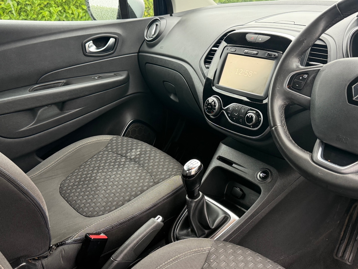 Used Renault Captur 2017 for sale - 76452473: Photo 17