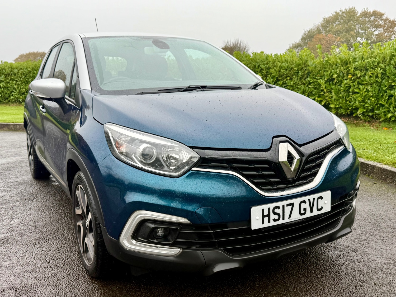 Used Renault Captur 2017 for sale - 76452473: Photo 2