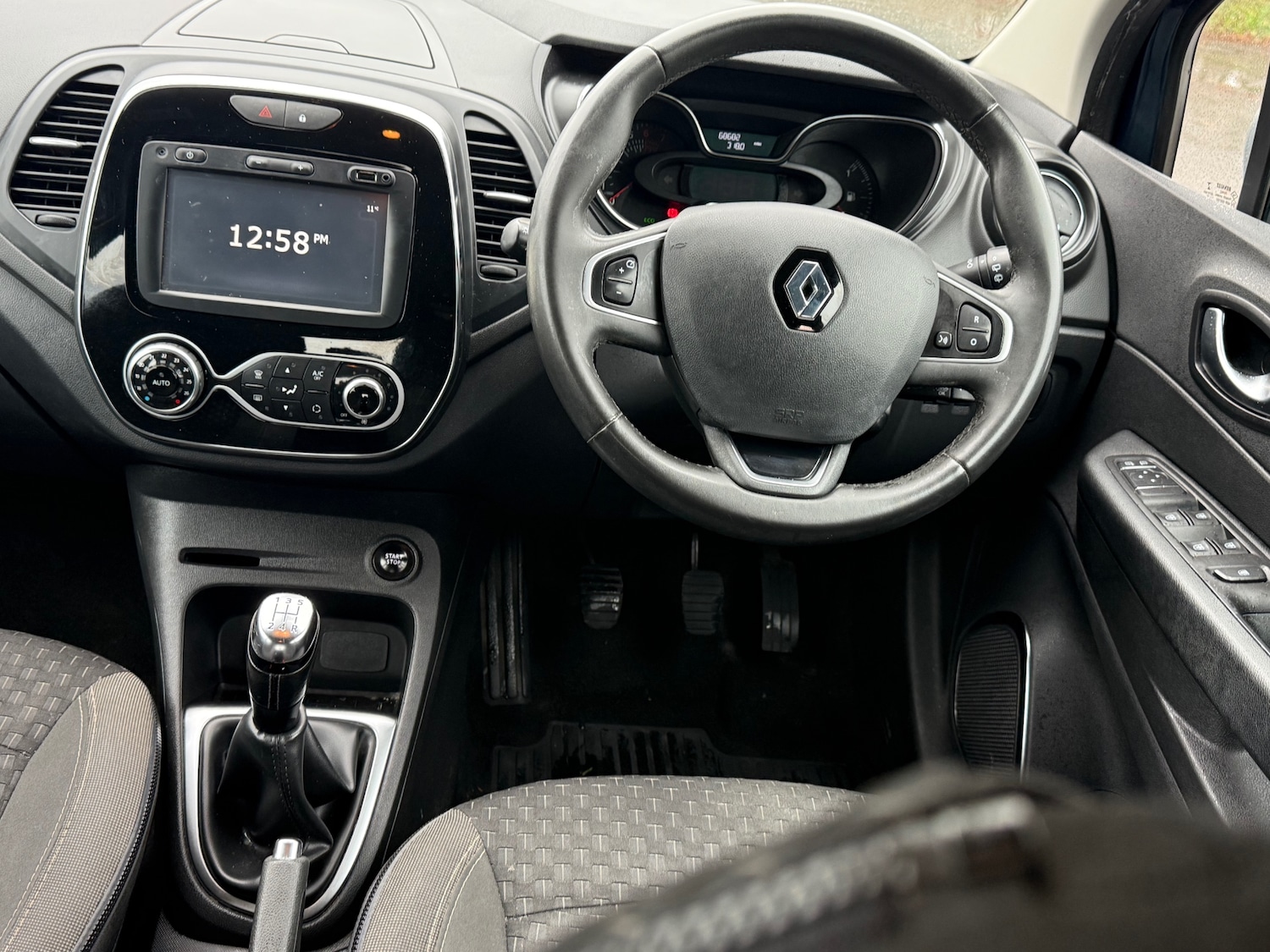 Used Renault Captur 2017 for sale - 76452473: Photo 20