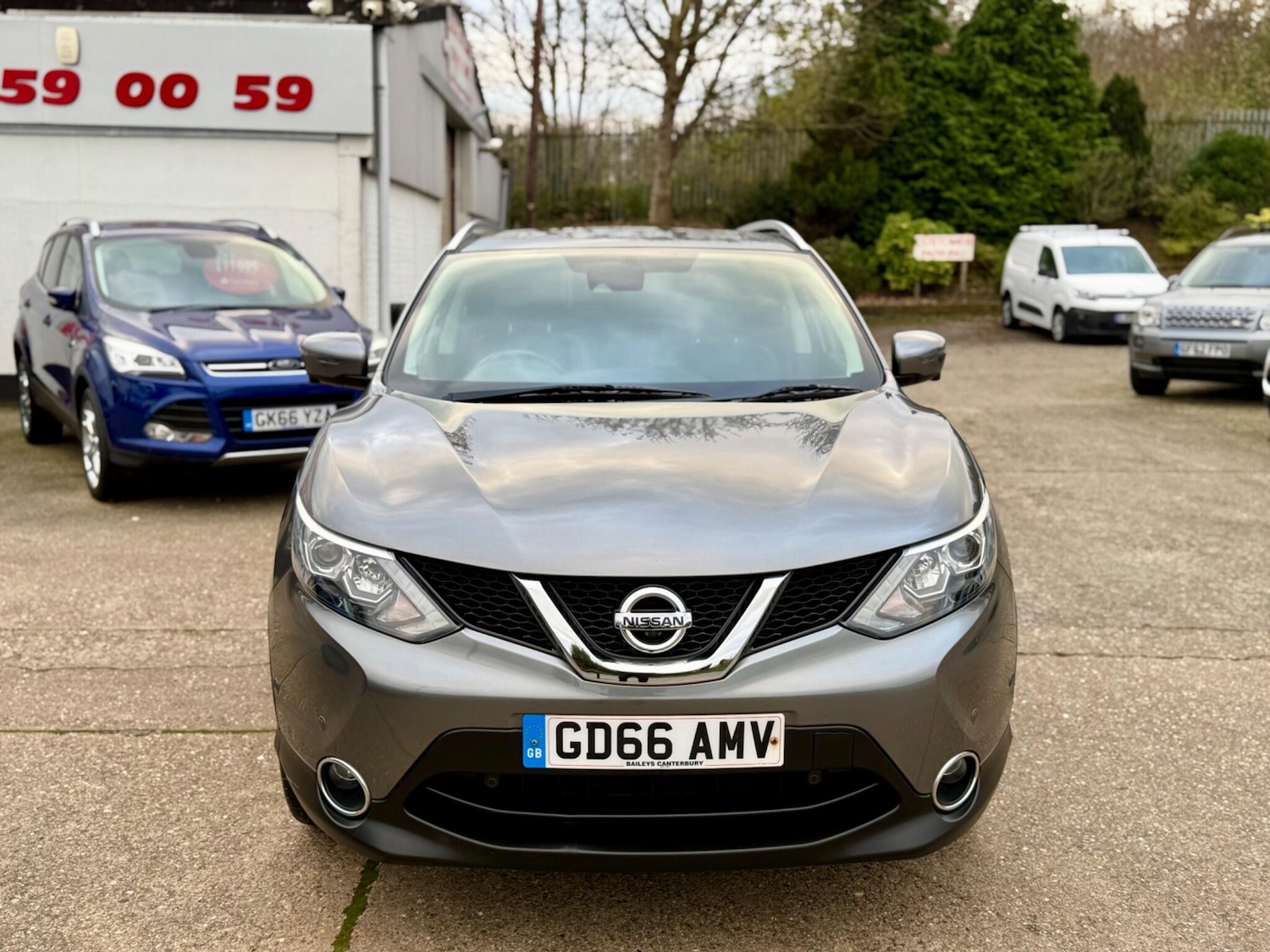 Used Nissan Qashqai 2017 for sale - 76645297: Photo 2