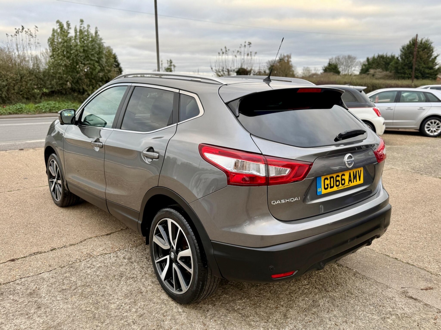 Used Nissan Qashqai 2017 for sale - 76645297: Photo 4