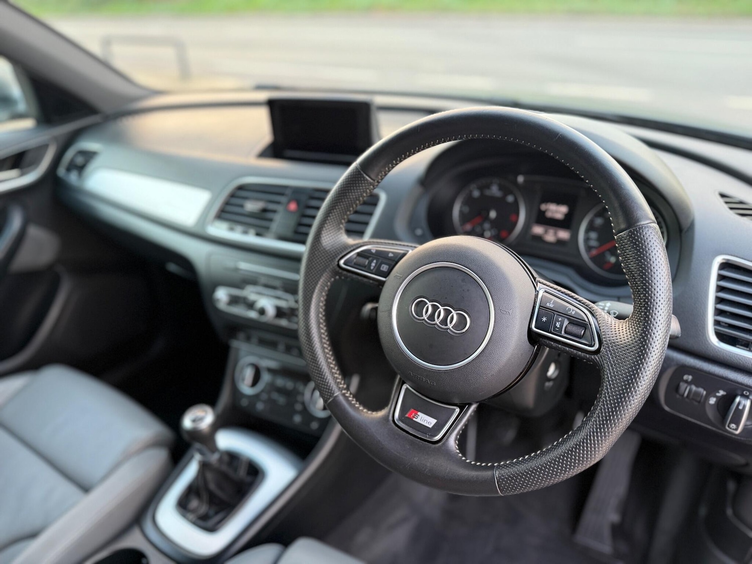 Used Audi Q3 2015 for sale - 76521612: Photo 10