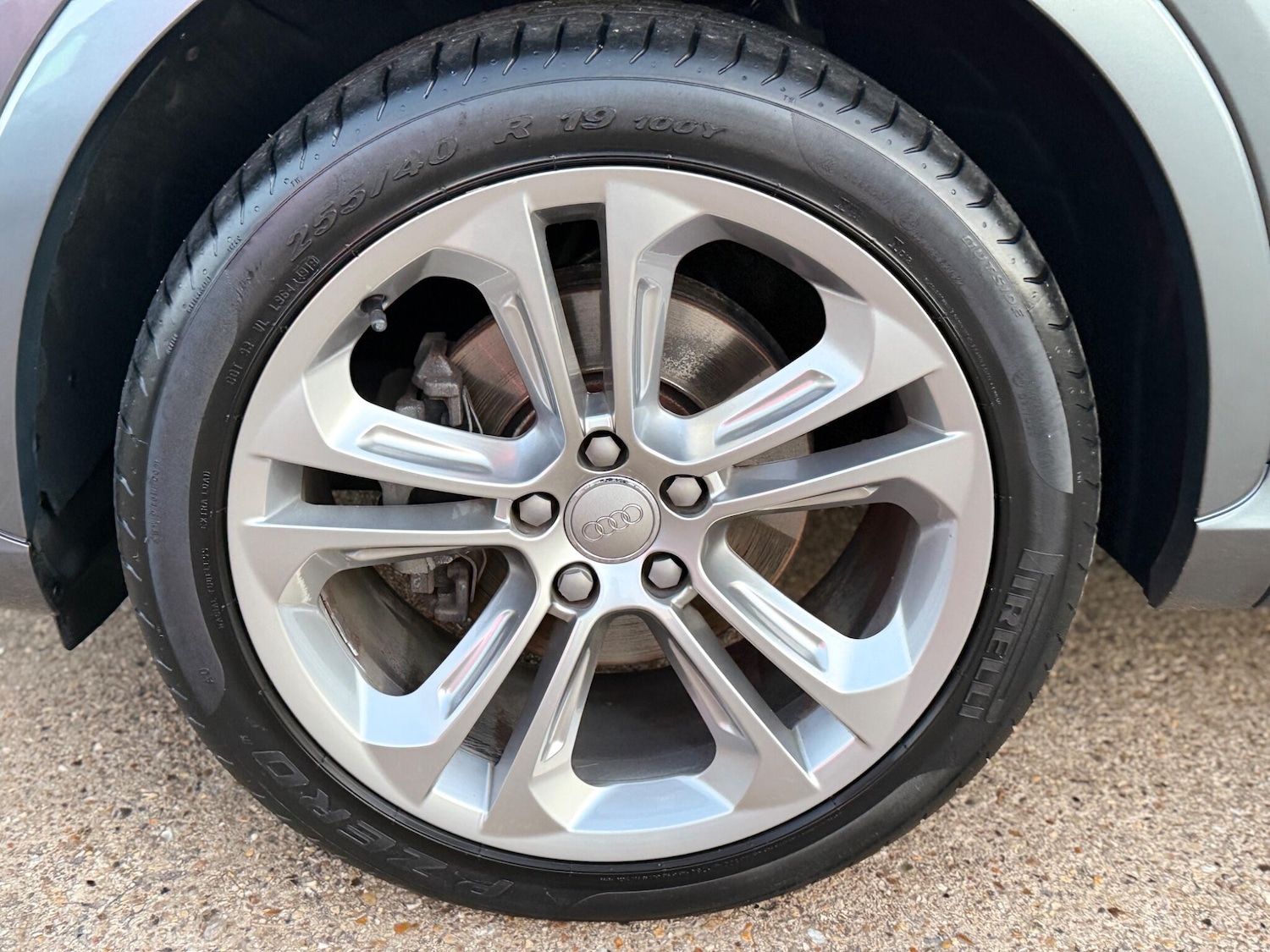 Used Audi Q3 2015 for sale - 76521612: Photo 40