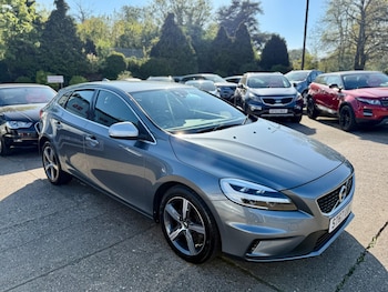 Used Volvo V40 2018 for sale - 78347942: Photo