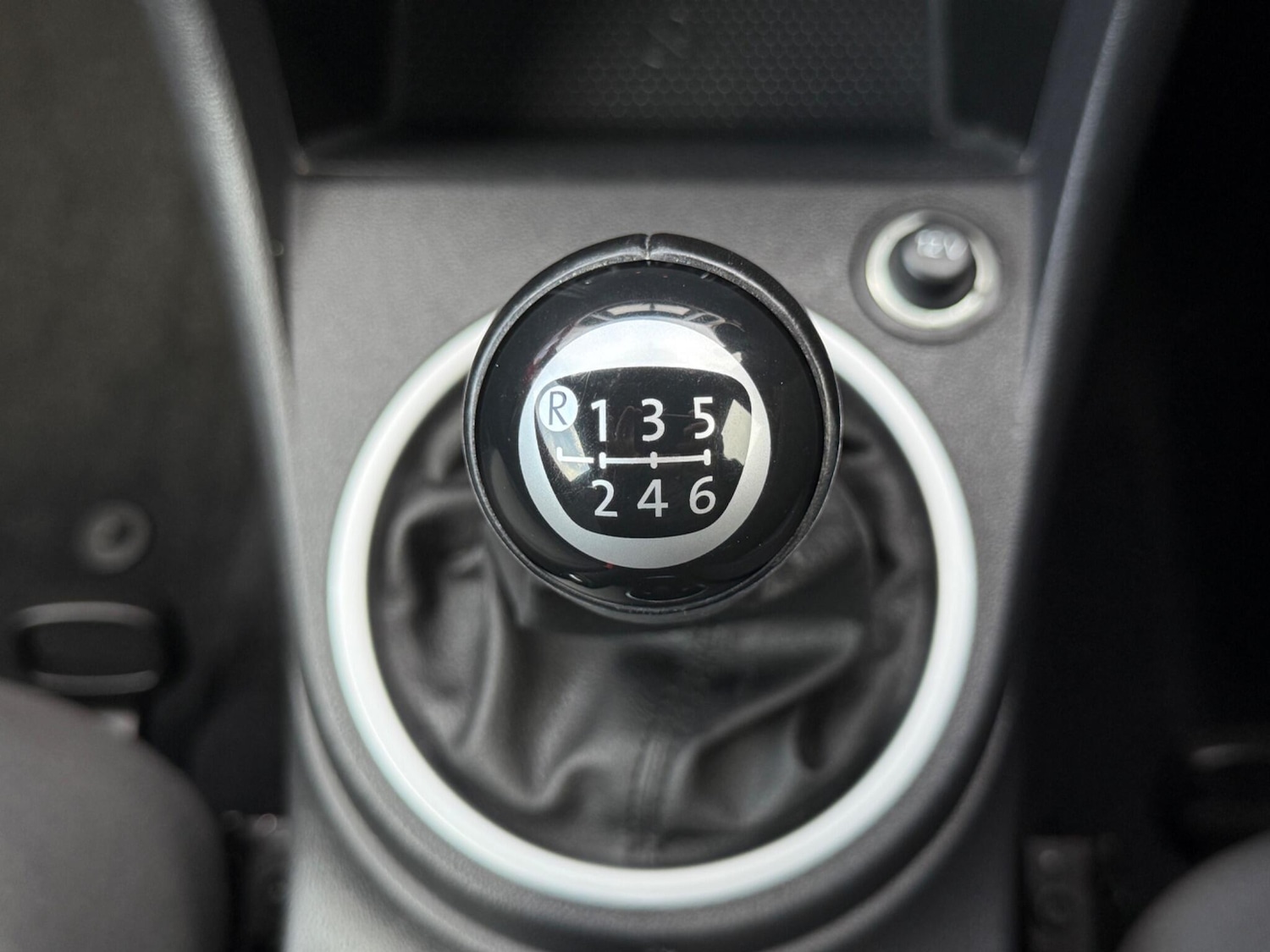 Used Volkswagen Beetle 2013 for sale - 77190451: Photo 26