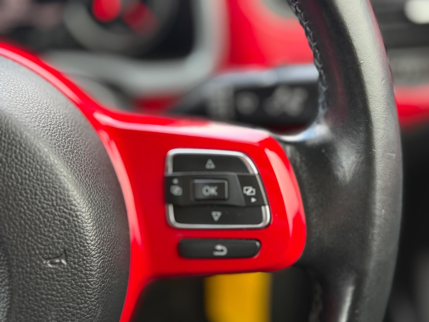 Used Volkswagen Beetle 2013 for sale - 77190451: Photo 31