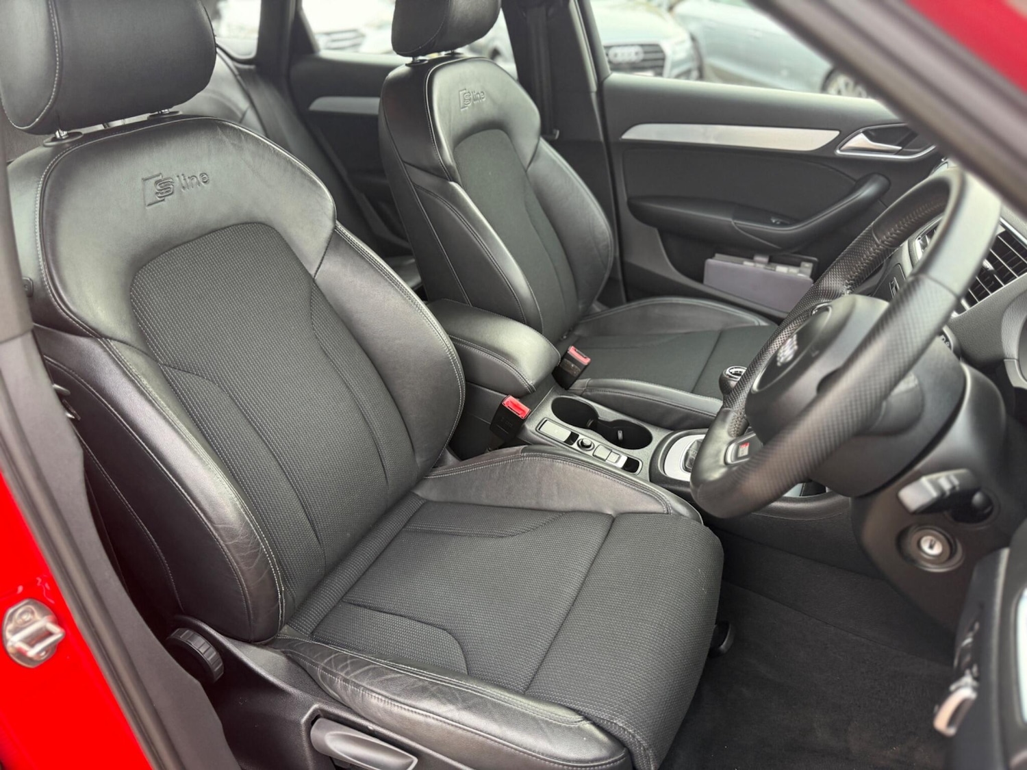 Used Audi Q3 2013 for sale - 76572565: Photo 10