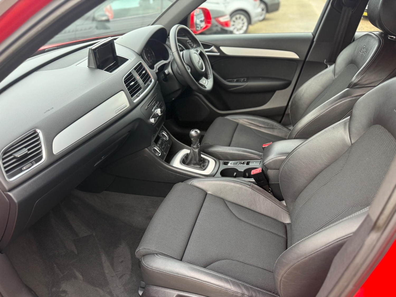 Used Audi Q3 2013 for sale - 76572565: Photo 12