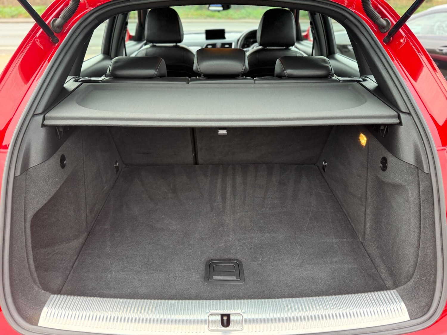 Used Audi Q3 2013 for sale - 76572565: Photo 16