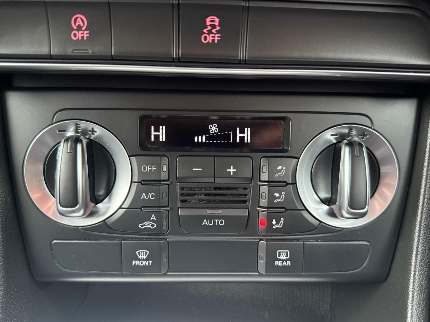 Used Audi Q3 2013 for sale - 76572565: Photo 26