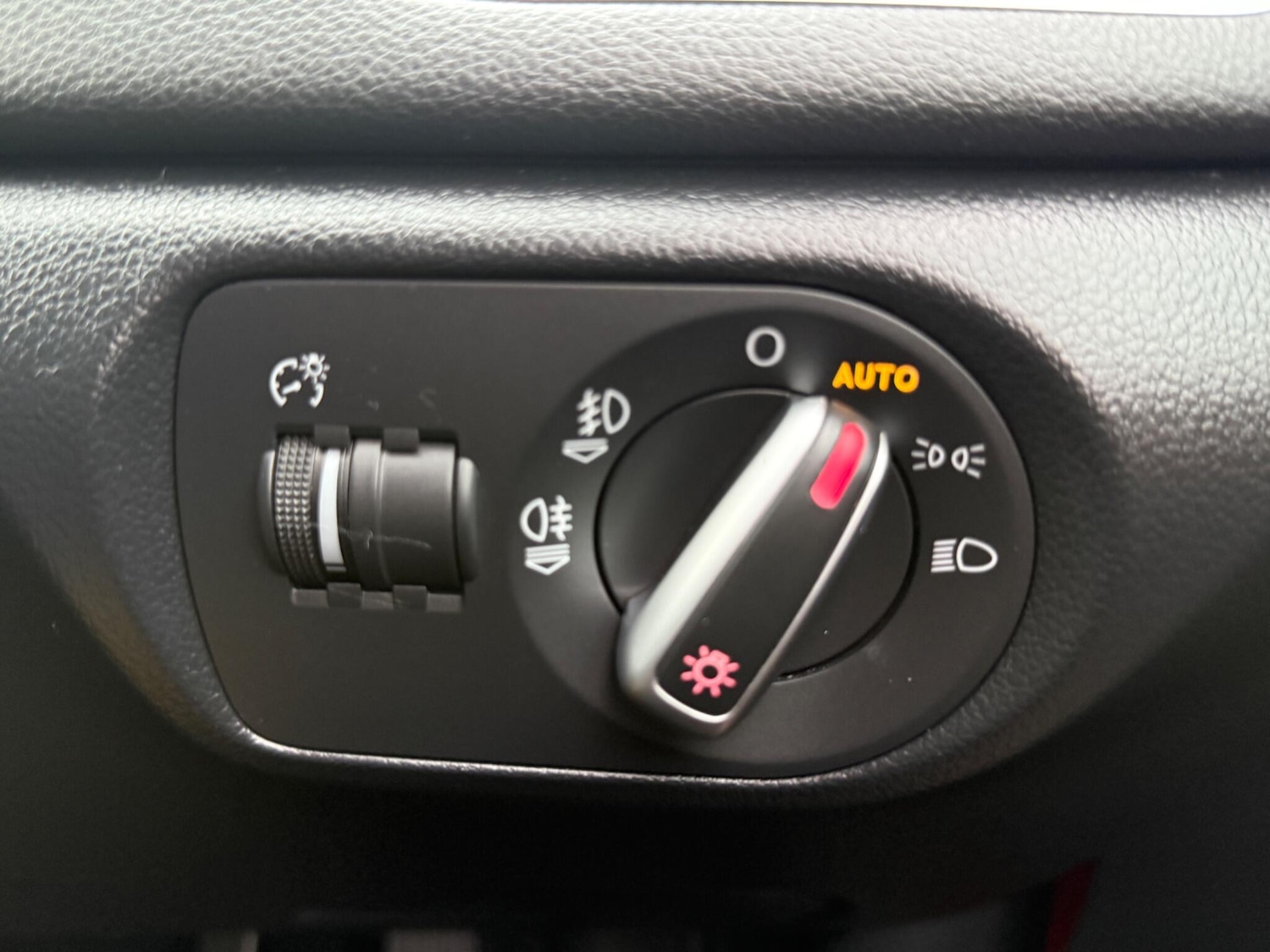 Used Audi Q3 2013 for sale - 76572565: Photo 31