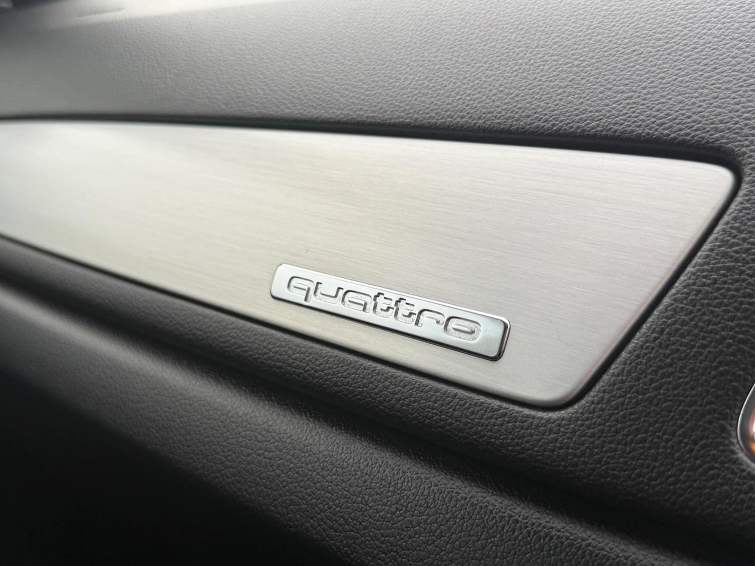 Used Audi Q3 2013 for sale - 76572565: Photo 36