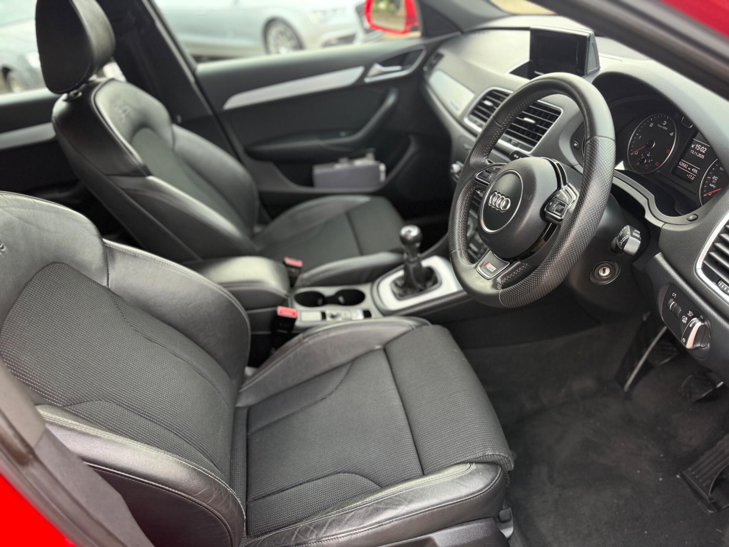 Used Audi Q3 2013 for sale - 76572565: Photo 9