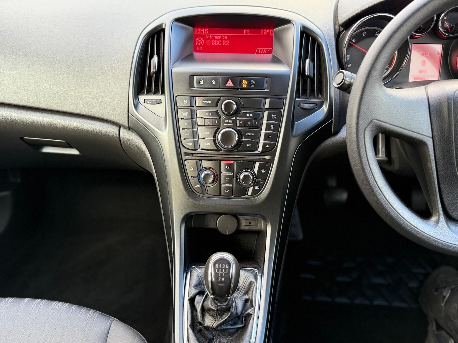 Used Vauxhall Astra for sale - 77704780: Photo 18