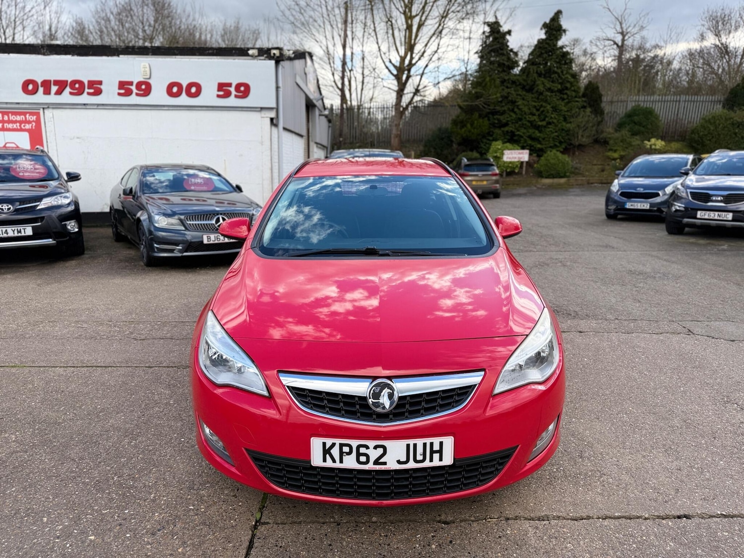 Used Vauxhall Astra for sale - 77704780: Photo 2