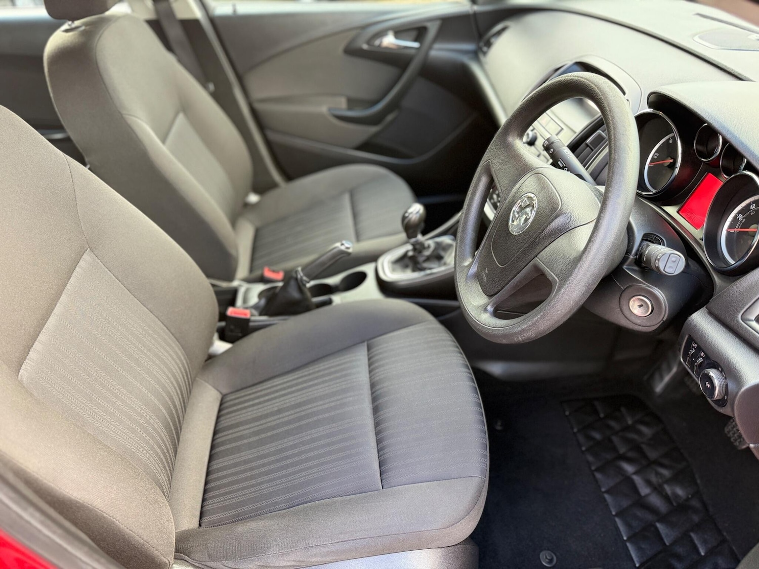 Used Vauxhall Astra for sale - 77704780: Photo 9