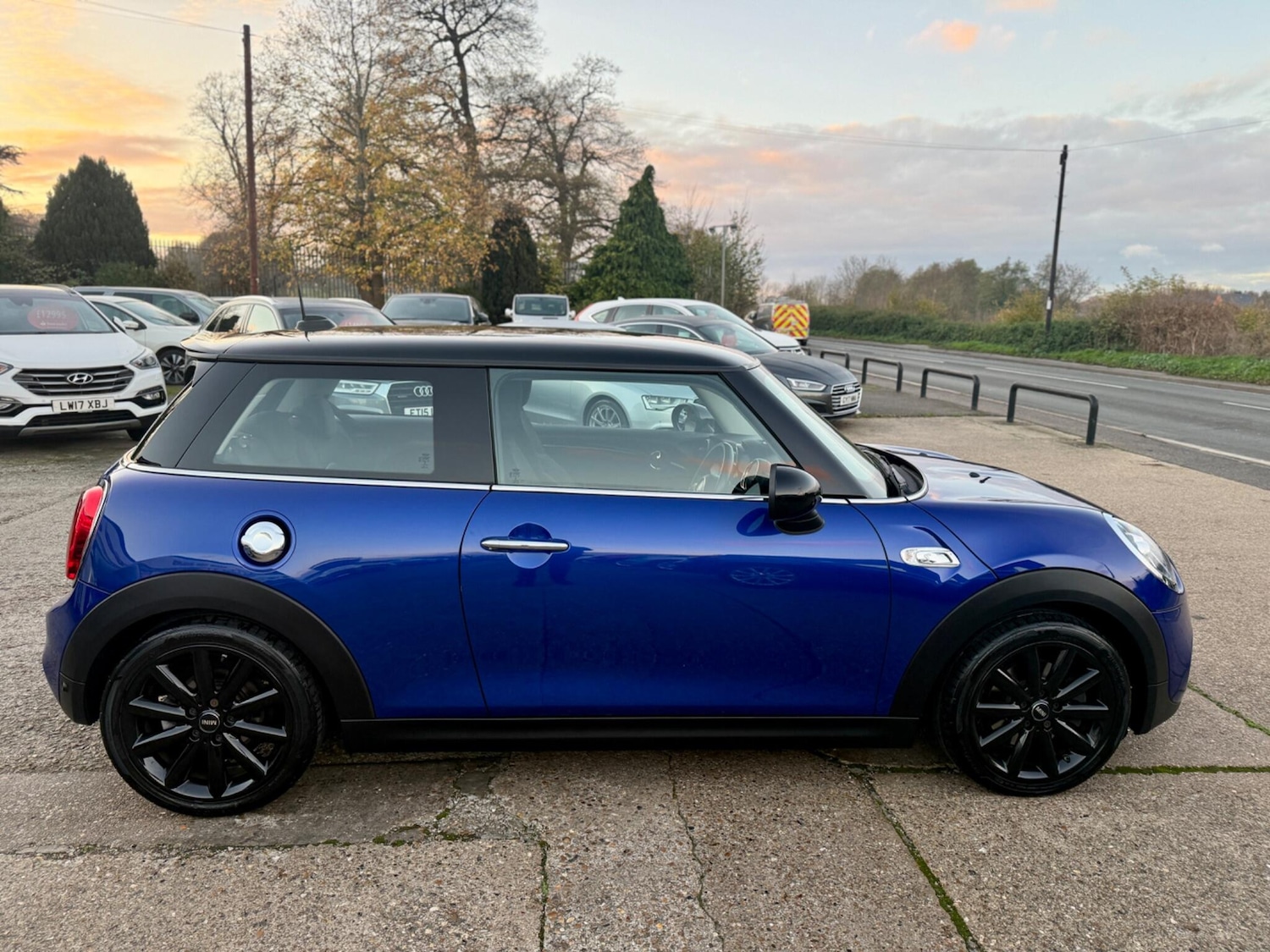 Used MINI Hatch 2018 for sale - 76619675: Photo 8