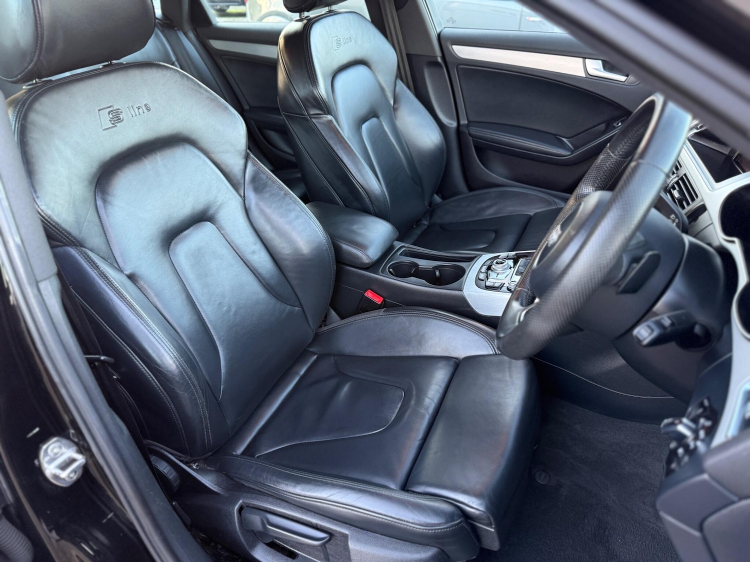 Used Audi A4 2015 for sale - 77131607: Photo 10