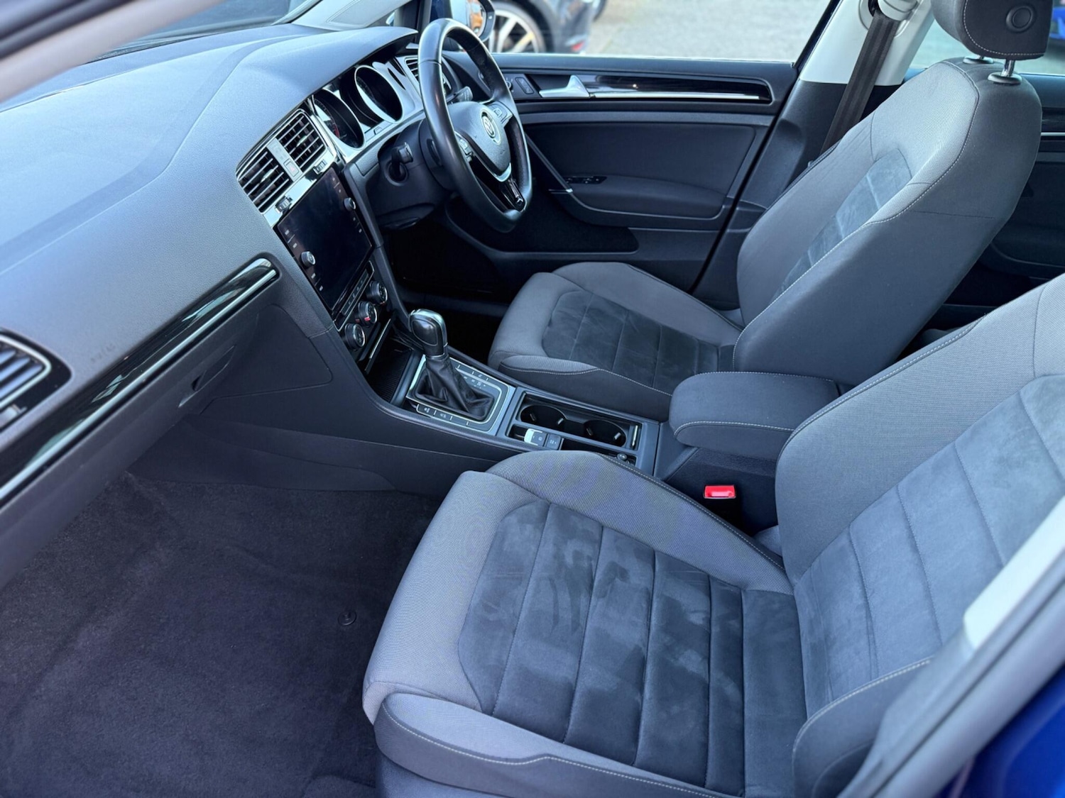 Used Volkswagen Golf 2019 for sale - 77097870: Photo 12