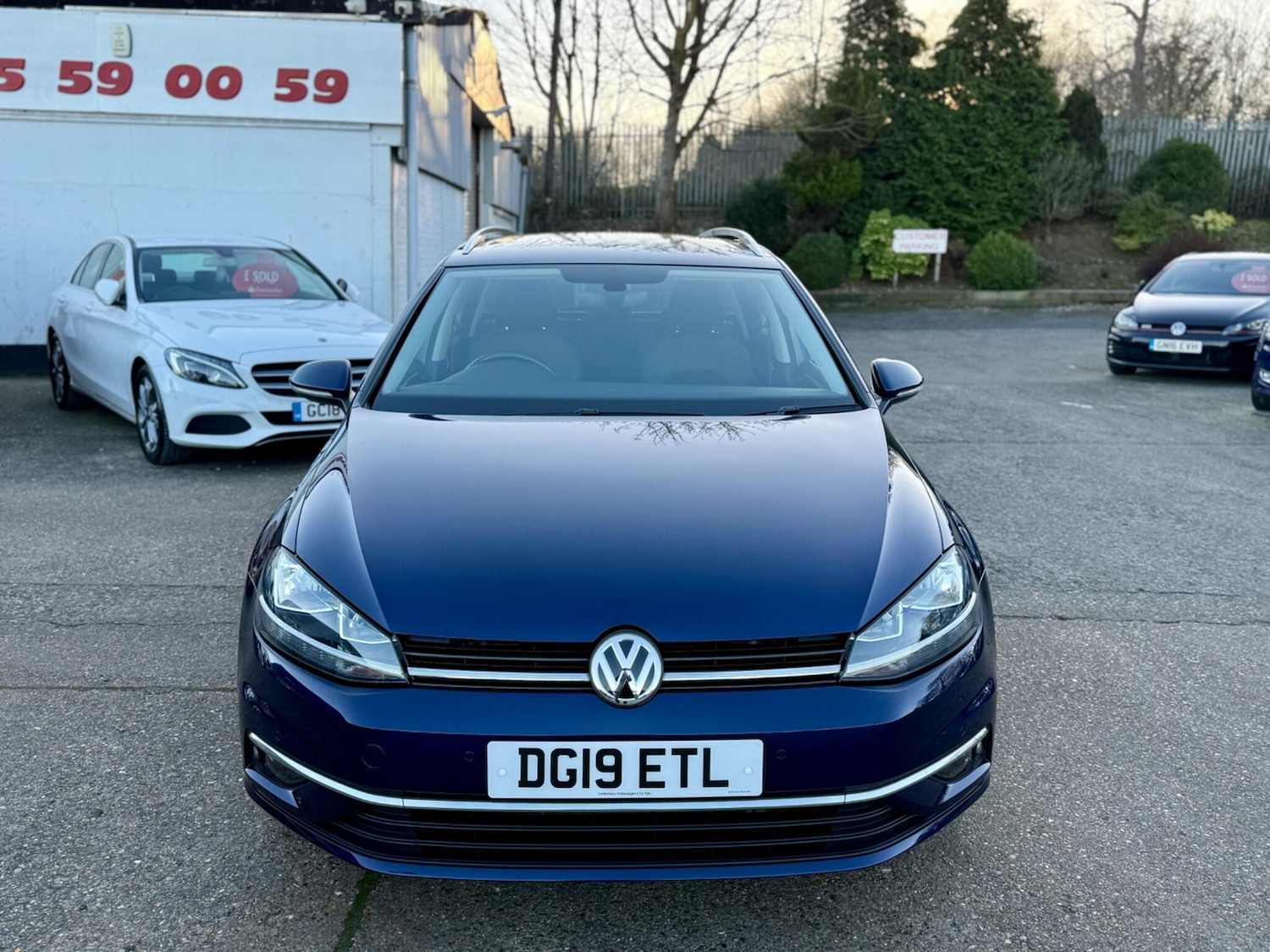 Used Volkswagen Golf 2019 for sale - 77097870: Photo 2