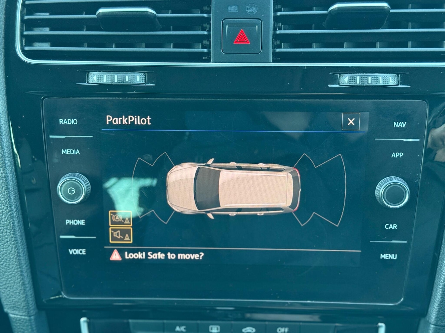 Used Volkswagen Golf 2019 for sale - 77097870: Photo 30