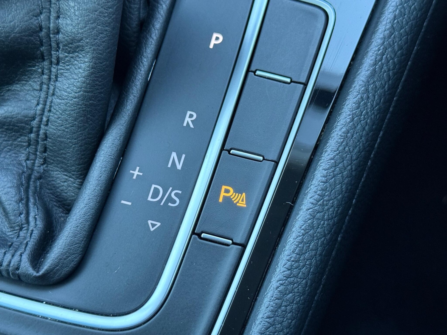 Used Volkswagen Golf 2019 for sale - 77097870: Photo 31