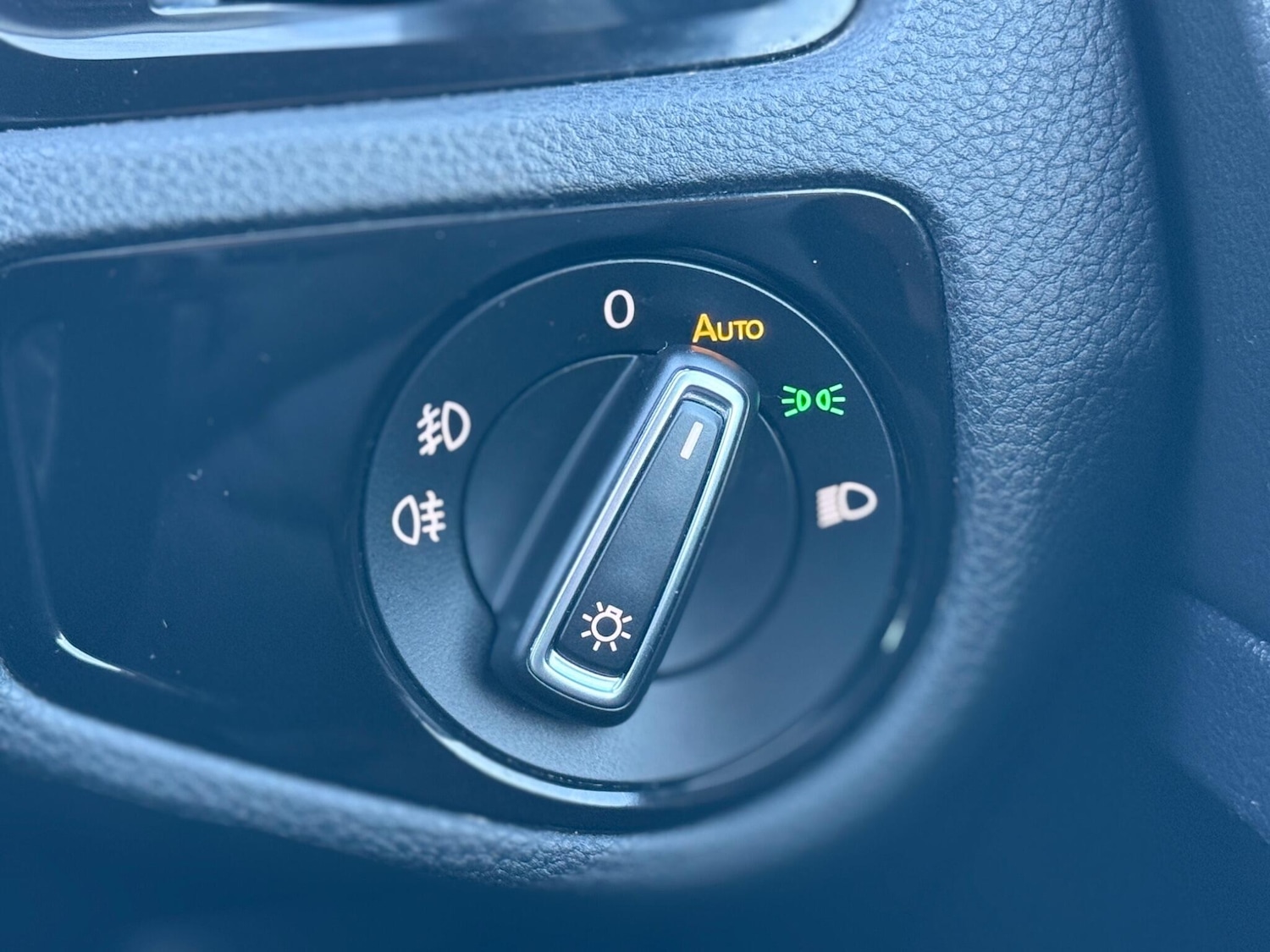 Used Volkswagen Golf 2019 for sale - 77097870: Photo 40