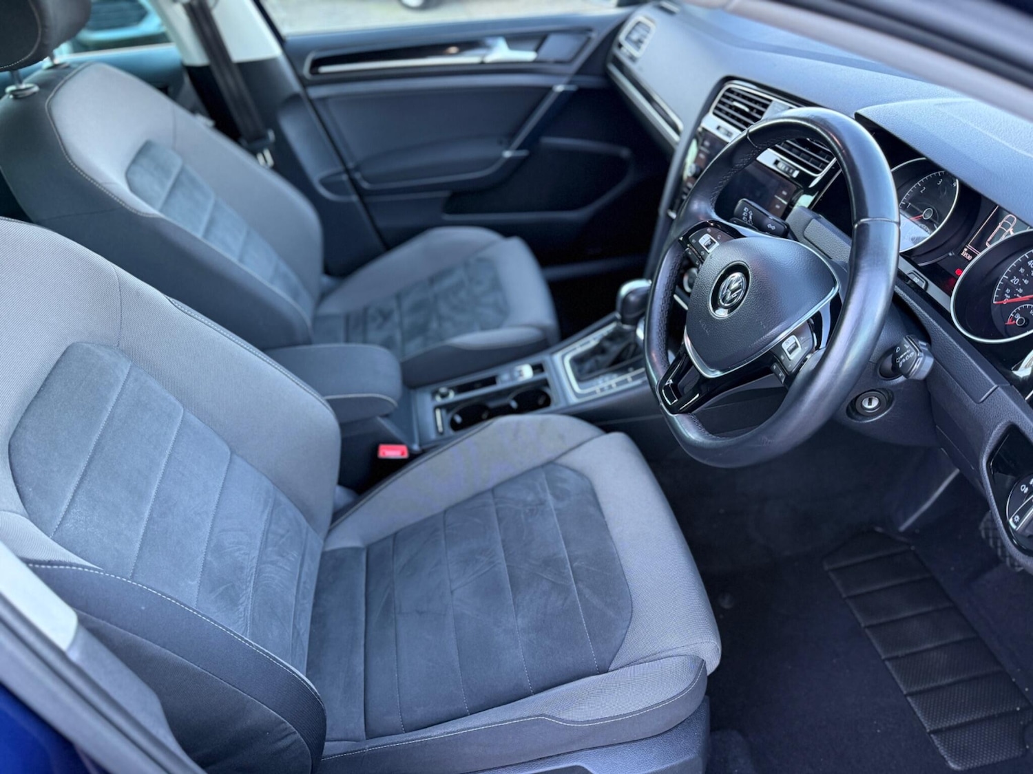 Used Volkswagen Golf 2019 for sale - 77097870: Photo 9