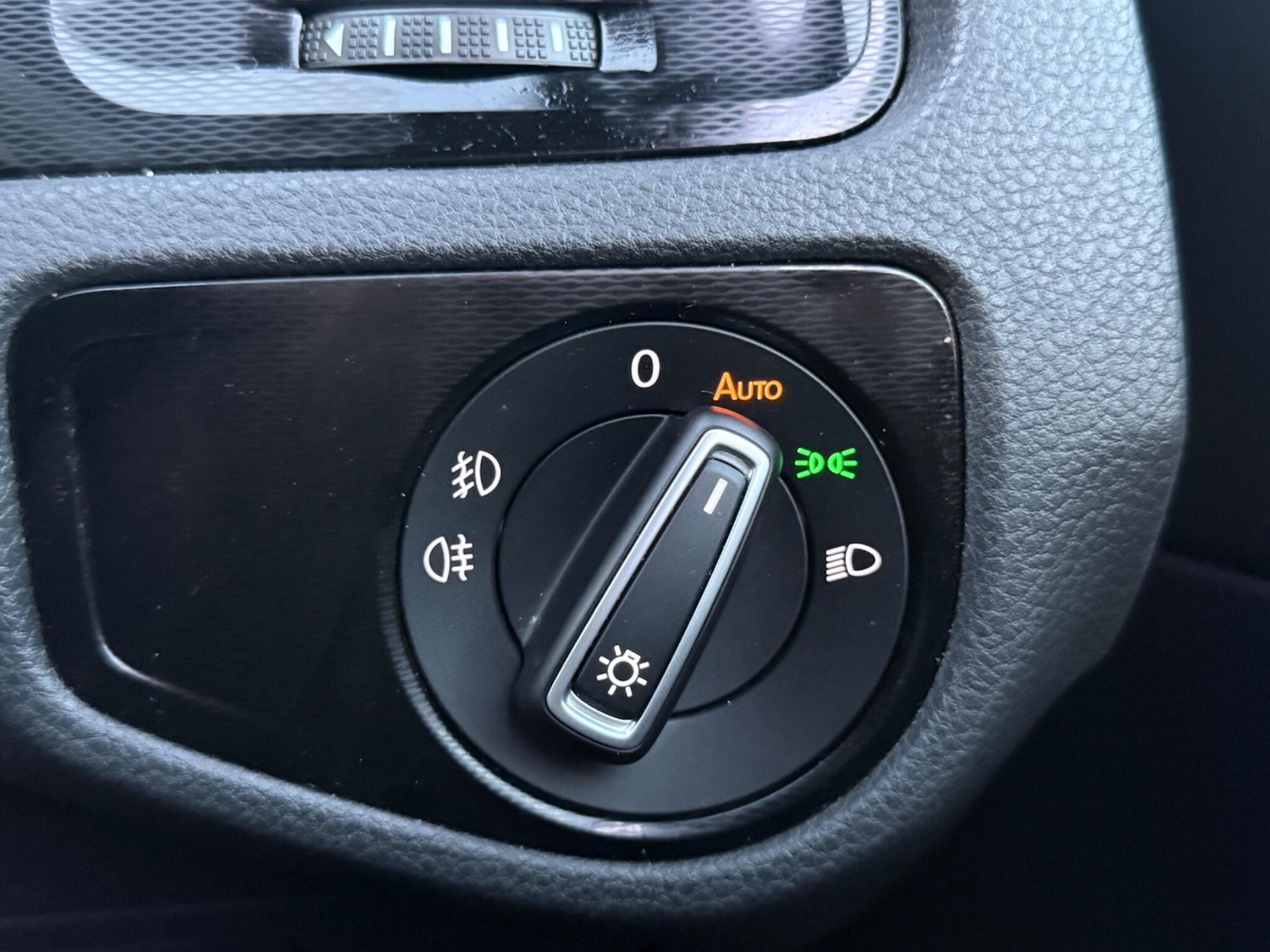 Used Volkswagen Golf for sale - 77015973: Photo 38