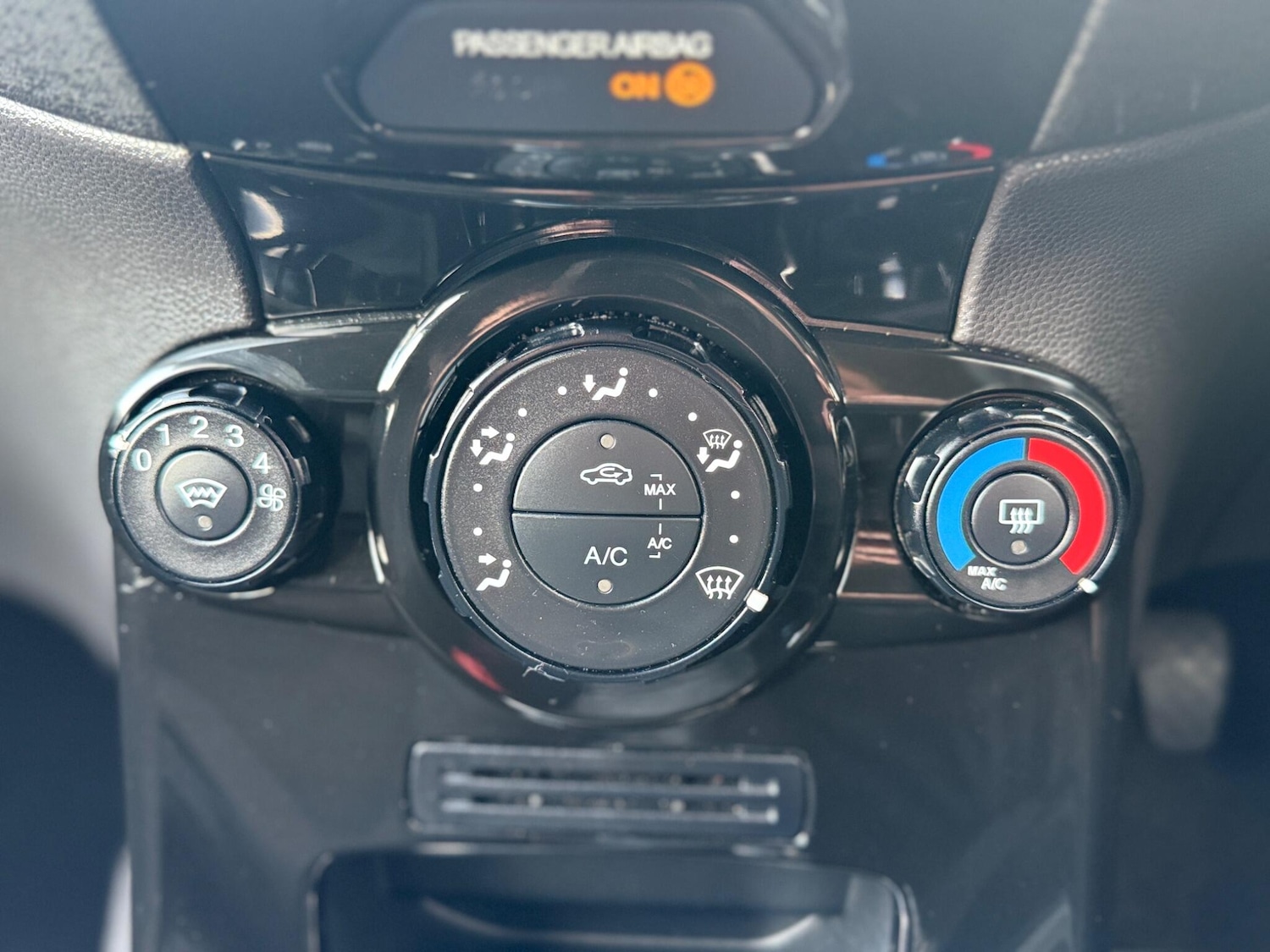 Used Ford Fiesta 2013 for sale - 78072545: Photo 22