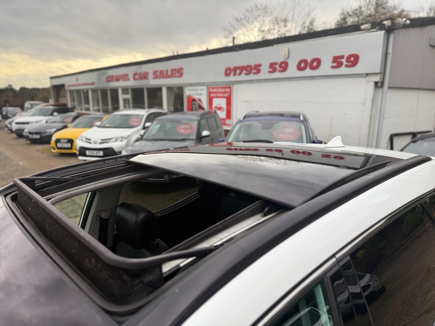 Used Hyundai Santa Fe 2017 for sale - 76499402: Photo 10