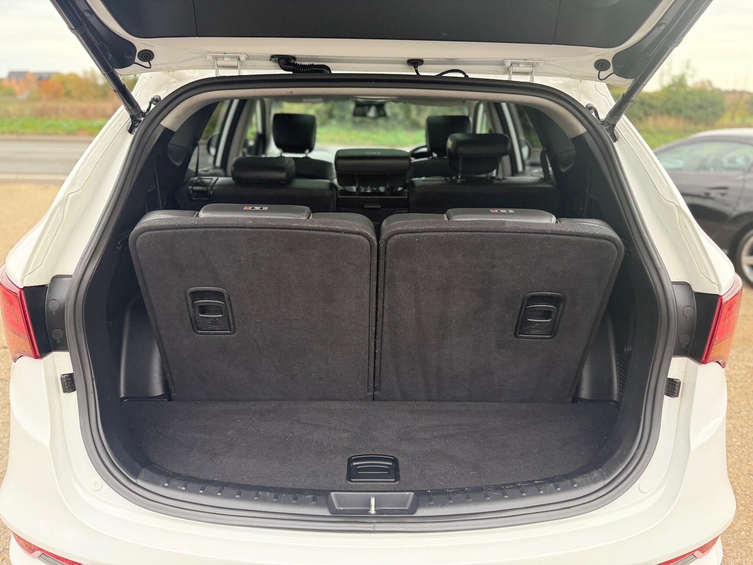 Used Hyundai Santa Fe 2017 for sale - 76499402: Photo 19