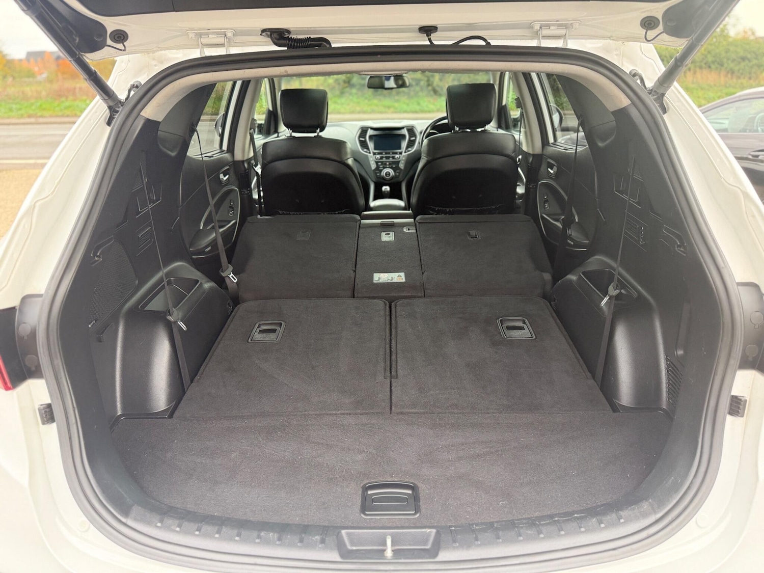 Used Hyundai Santa Fe 2017 for sale - 76499402: Photo 21