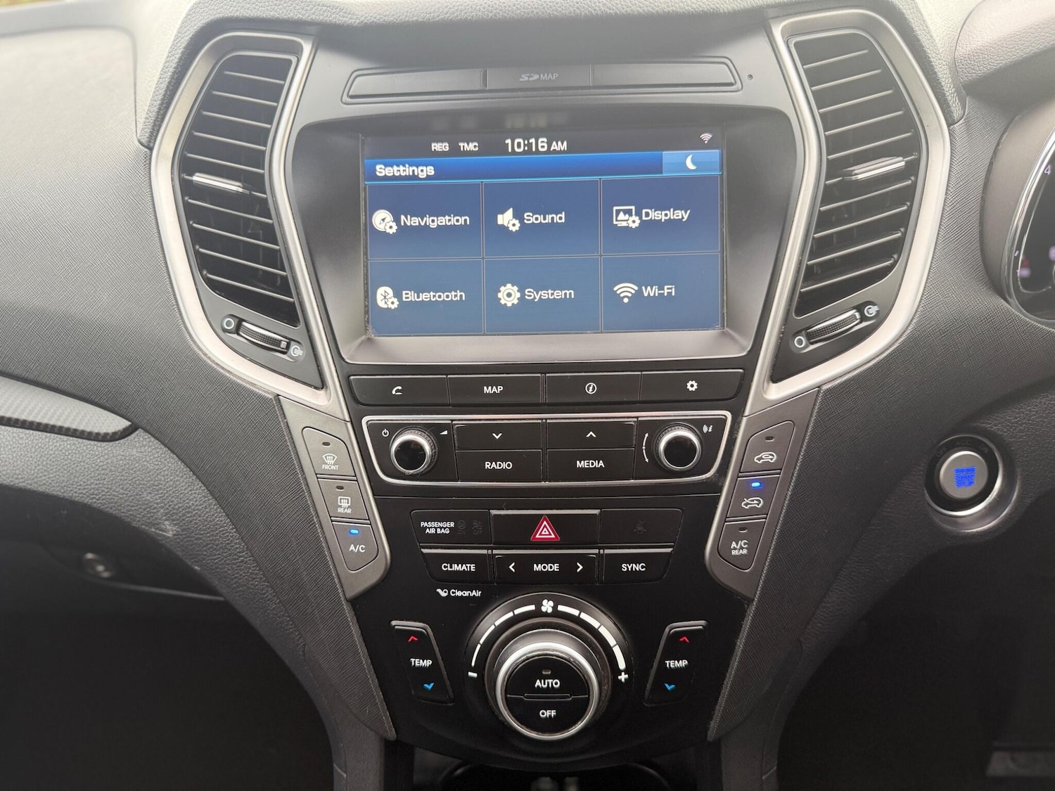 Used Hyundai Santa Fe 2017 for sale - 76499402: Photo 23