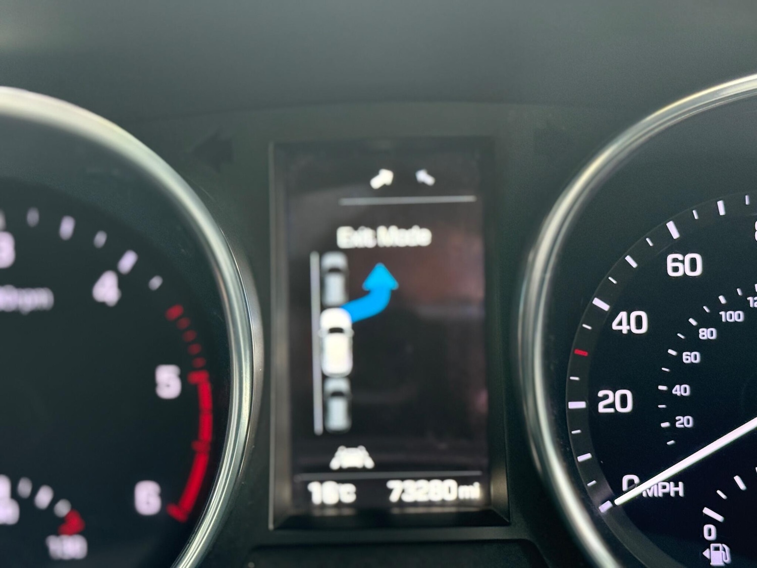 Used Hyundai Santa Fe 2017 for sale - 76499402: Photo 27