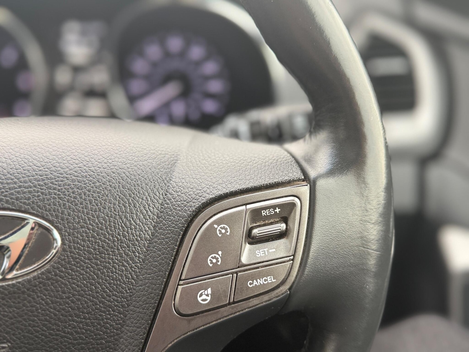 Used Hyundai Santa Fe 2017 for sale - 76499402: Photo 34